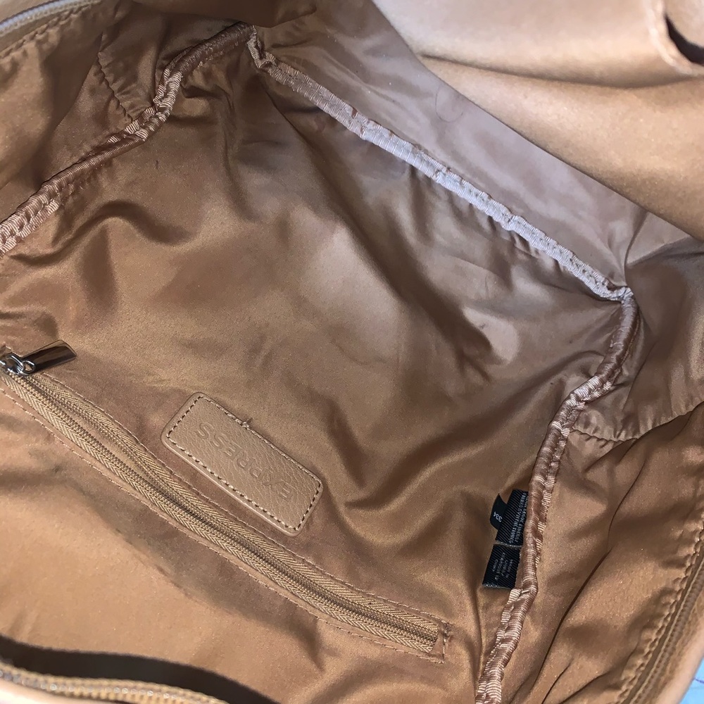 Express Backpack - Picture 4 of 6